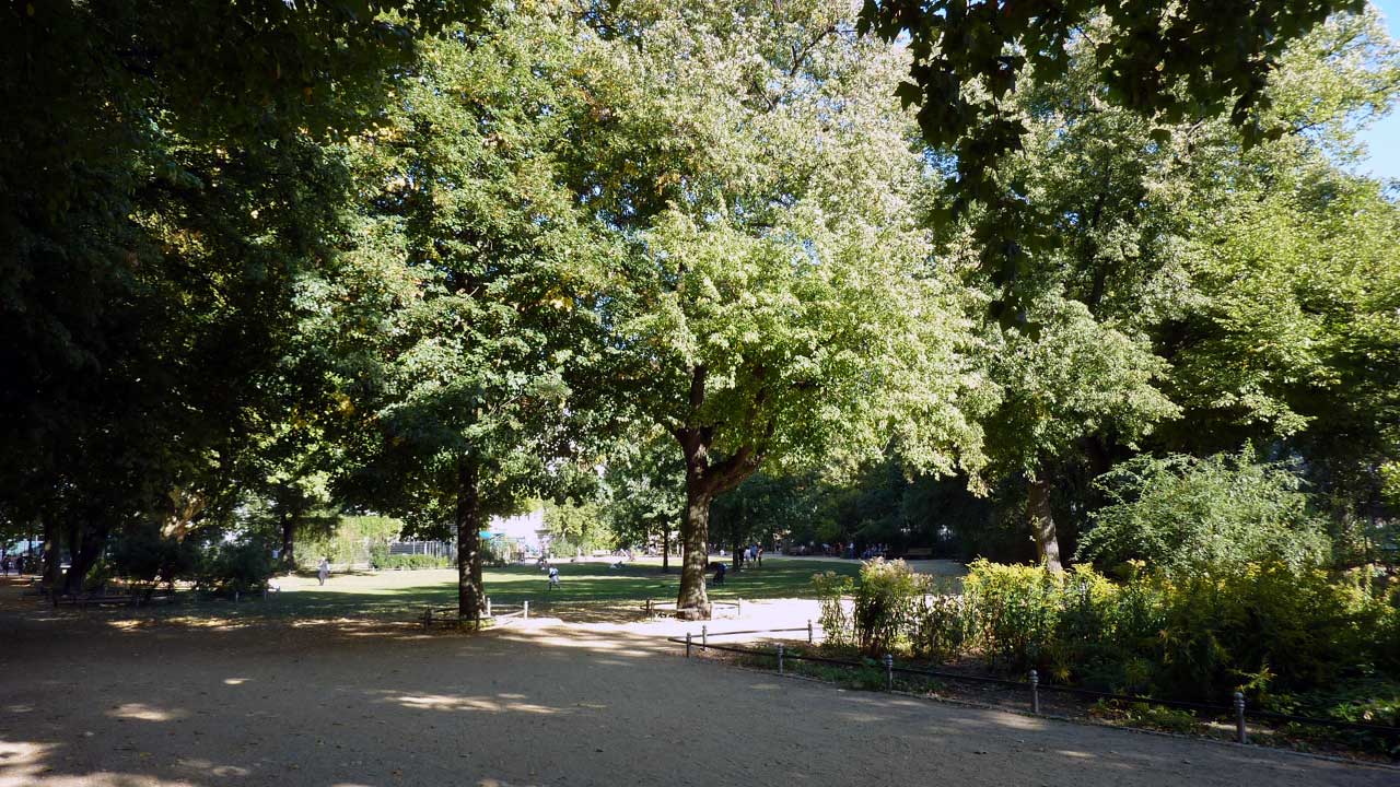 Kiez Hostel Umgebung: Park am Comeniusplatz